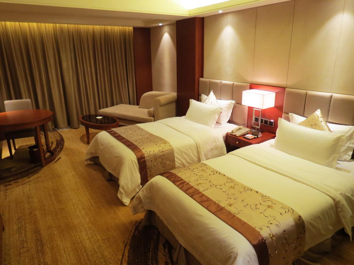 Rongjiang Hotel Jieyang Dış mekan fotoğraf