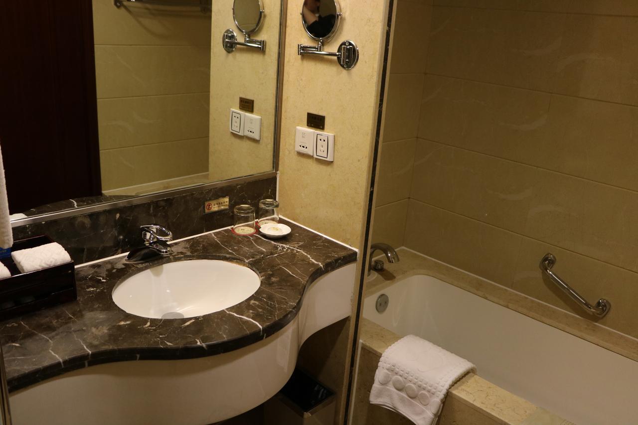 Rongjiang Hotel Jieyang Dış mekan fotoğraf